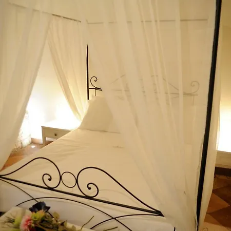 Il Nido Dei Falchi Bed & Breakfast 4*