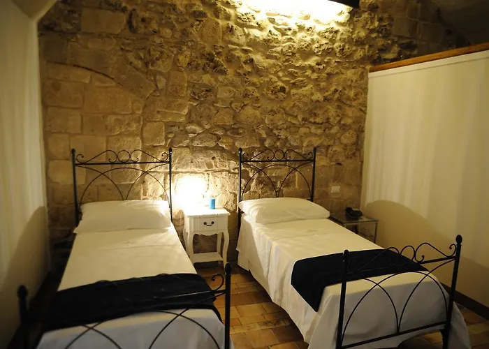 Il Nido Dei Falchi אלטאמורה