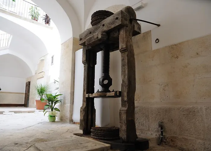 לינה וארוחת בוקר Il Nido Dei Falchi אלטאמורה